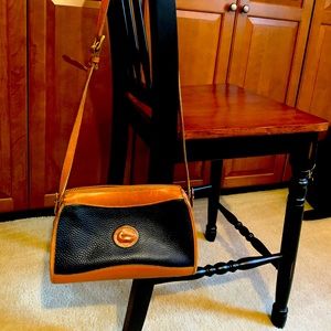 Vintage Dooney & Bourke leather purse